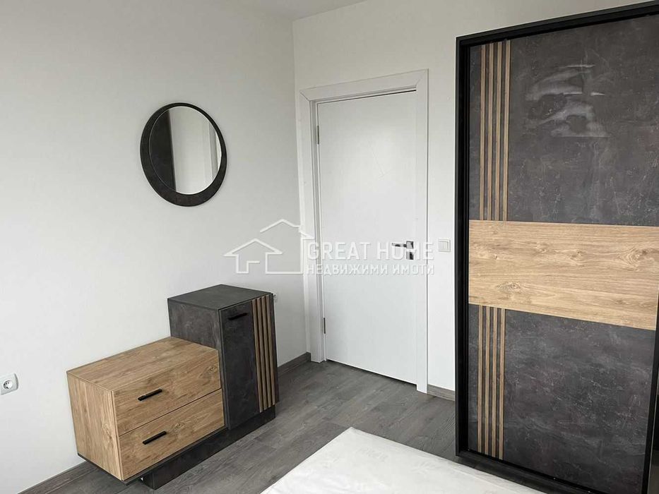 Продава се Двустаен апартамент в Търговище, Изток 1 - 60 кв.м за 1488 €/кв.м - Снимка #1