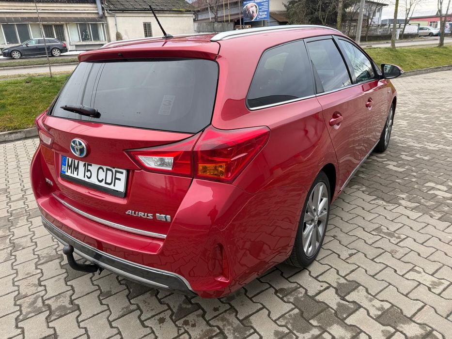 TOYOTA Auris 2015 — imagine 3