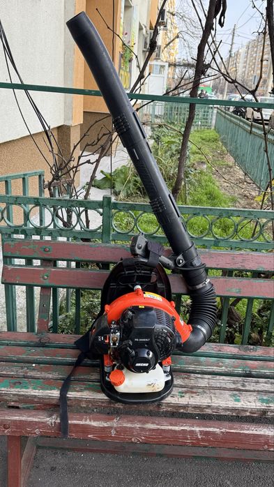 Suflanta aer frunze sau zapada