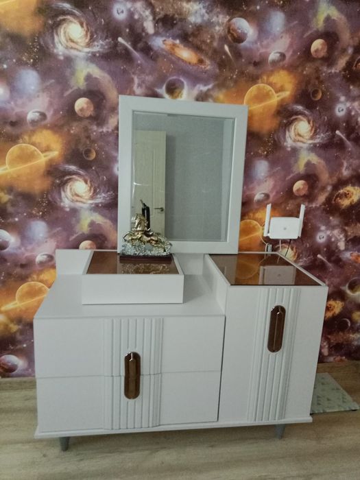 Продам спальный гарнитур