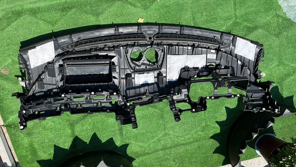 Панель торпеды Hyundai Tucson NX4