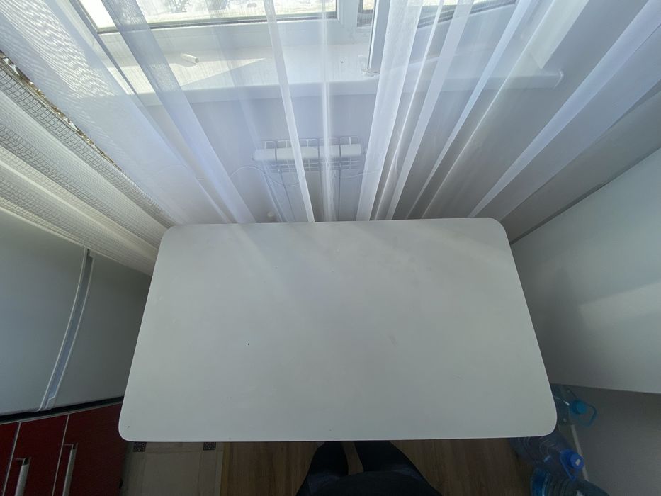 Протам стол небольшой