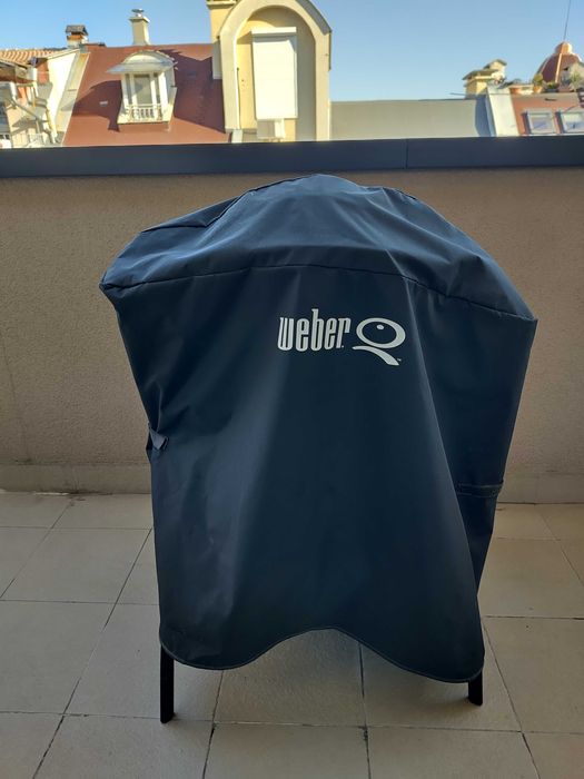 Барбекю/скара Weber Q1400 на ток с поставка, калъф и аксесоари