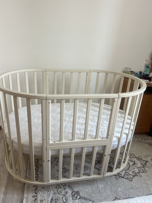 Продам манеж,краватка2024