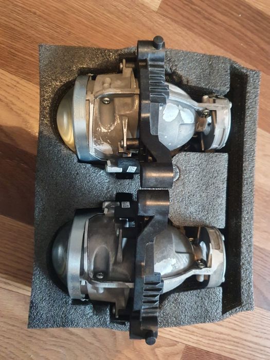 Продам линзу от Киа К5