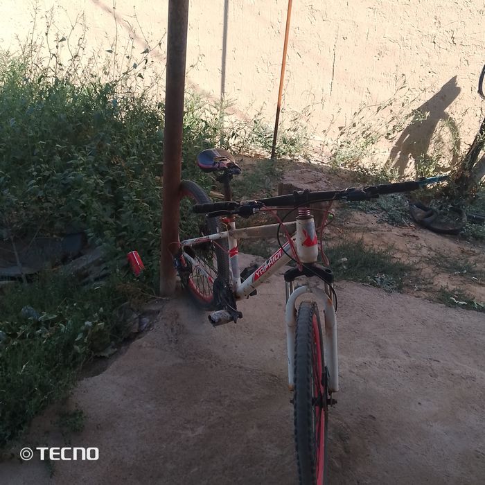 Tecno spark 1go тел