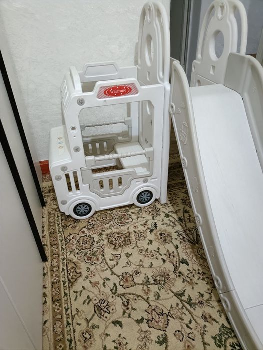 Продам детскую горку