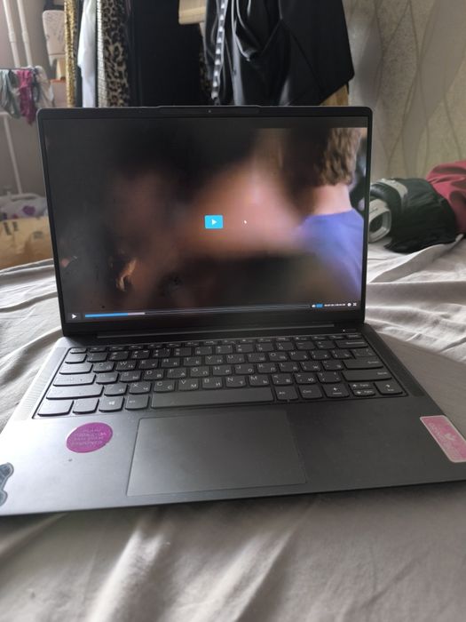 Продам ноутбук Lenovo