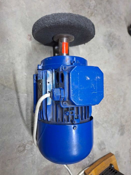 Монофазен електродвигател Балканска Звезда Троян (1.1 kW / 1.5 HP, 2800 об/мин)