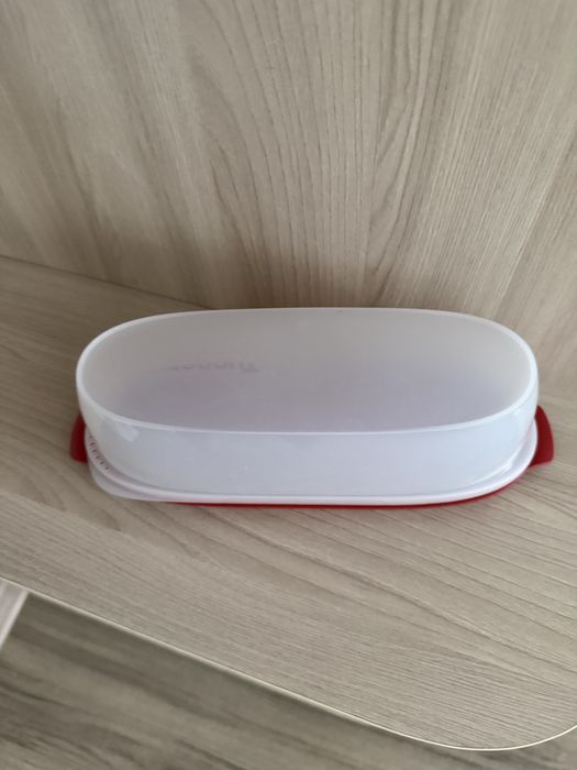 Колбасница (контейнер «Салями») от Tupperware