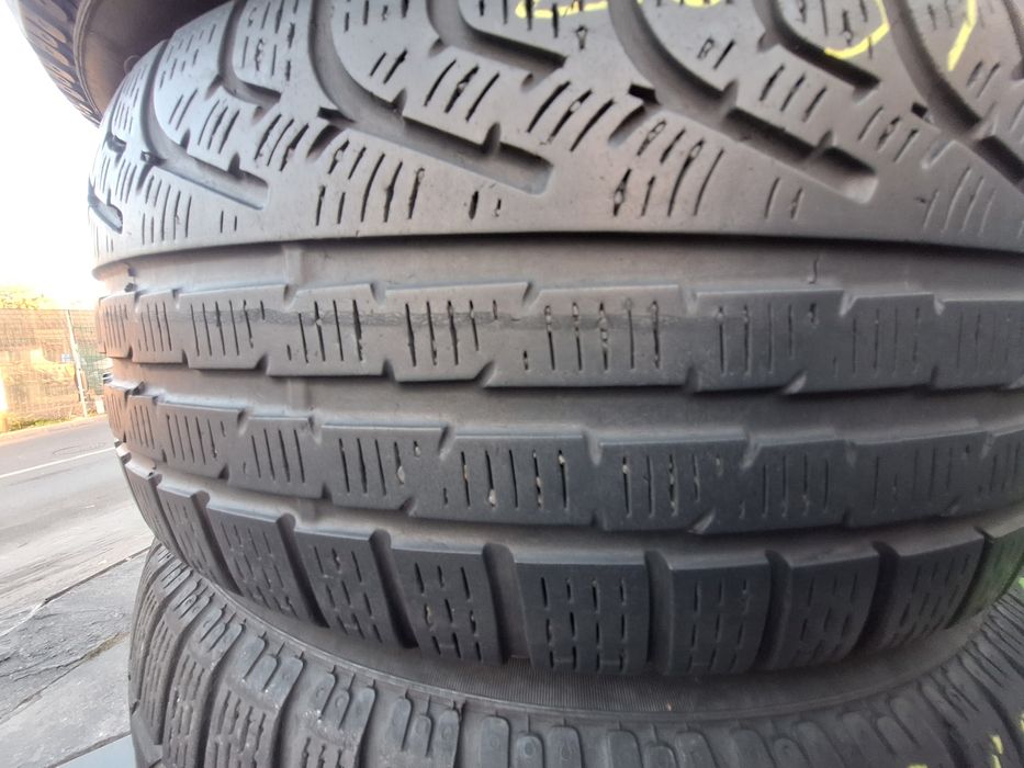 4 anvelope iarna 205/55r16 Pirelli Montaj Gratuit