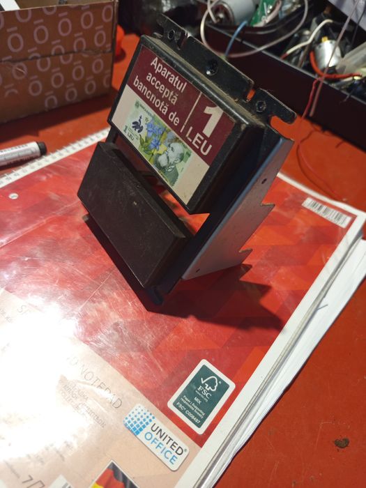 Cititoare bacnote NV 10