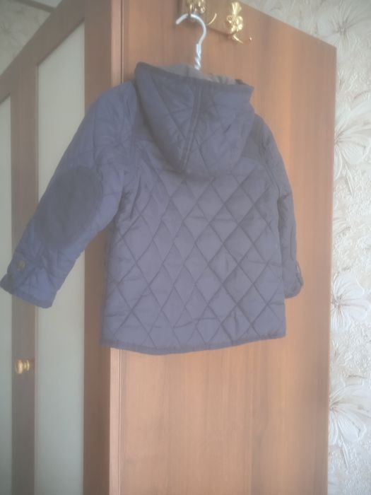 Продам детскую курточку