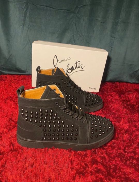 Black Louboutin size 41-42