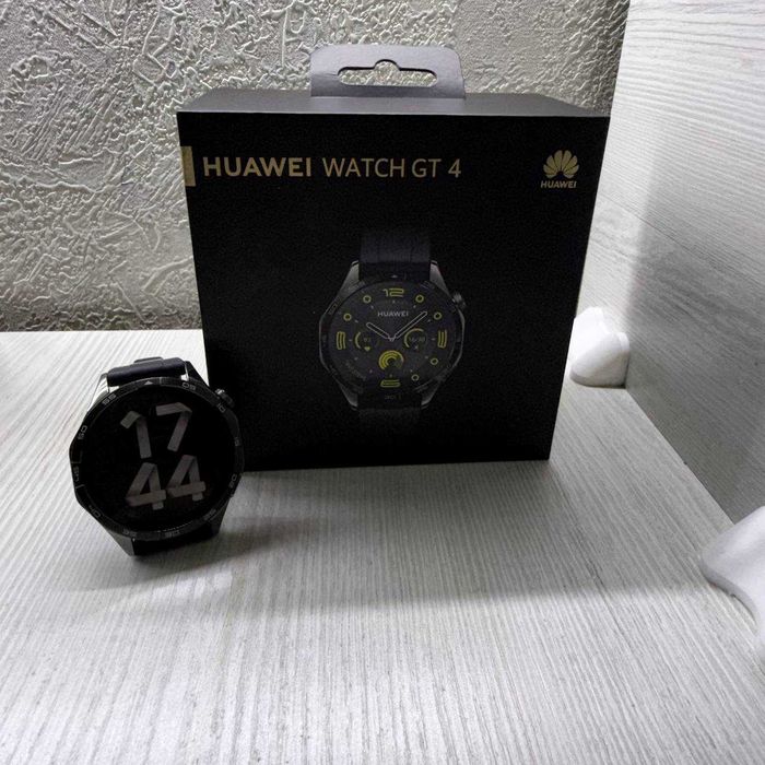 Смарт часы Huawei GT 4