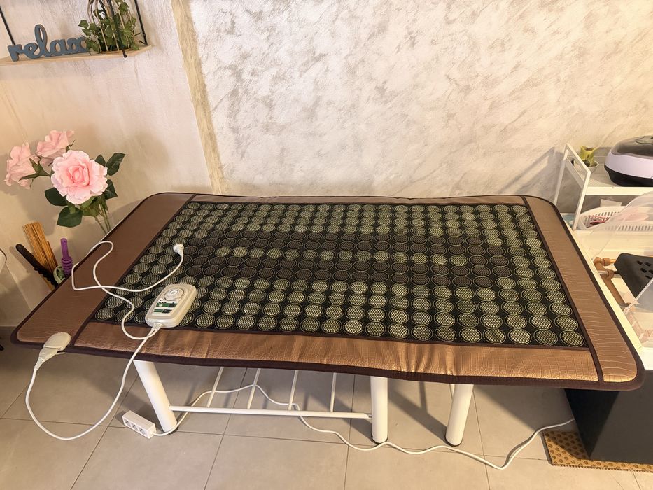 Saltea cu pietre de jad si turmalina