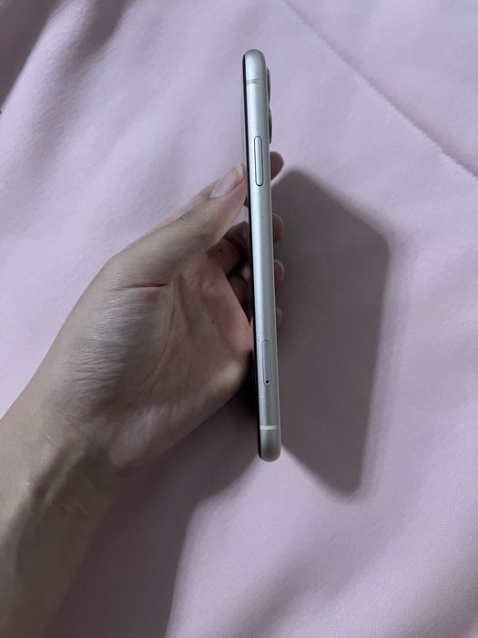 Айфон 11 в отличном состоянии