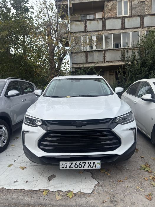 Tracker premier 2023 probeg 35 000