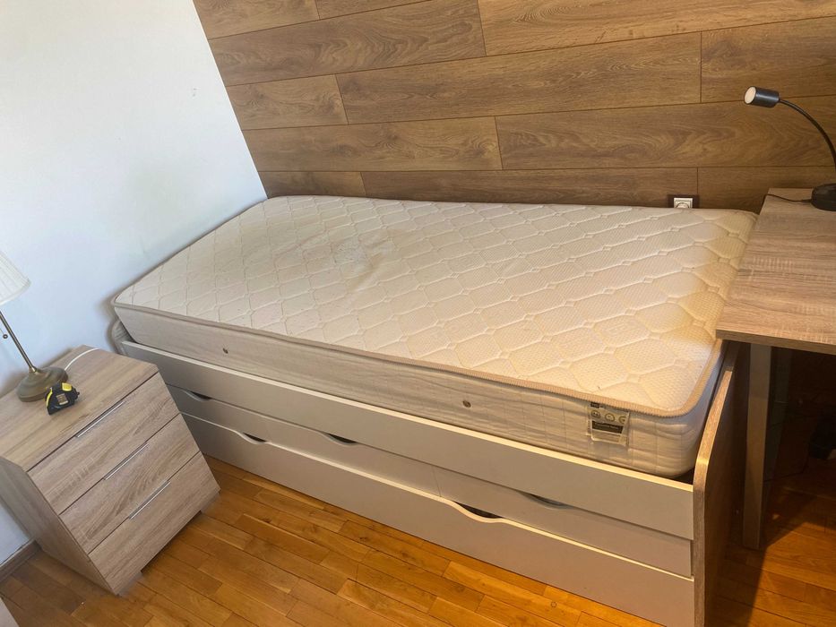 Двойно легло с матрак