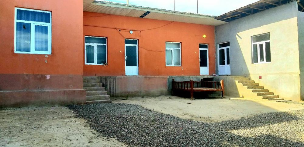 Uy Sotiladi 6 sotih yer maydonida