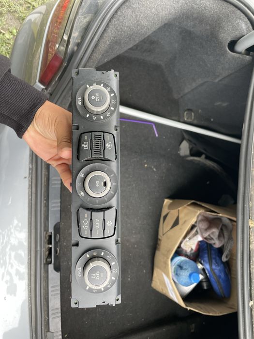 Панел климатрник от  бмв е60