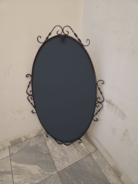 Огледало в рамка от ковано желязо