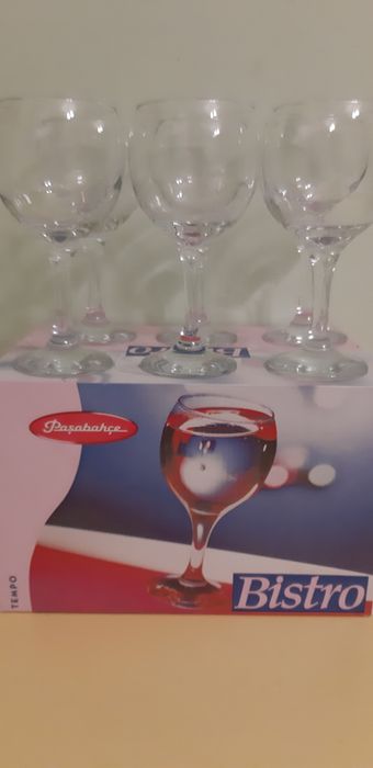 Чаши за кафе-за Свети Валентин, чаши за вино и безалкохолно