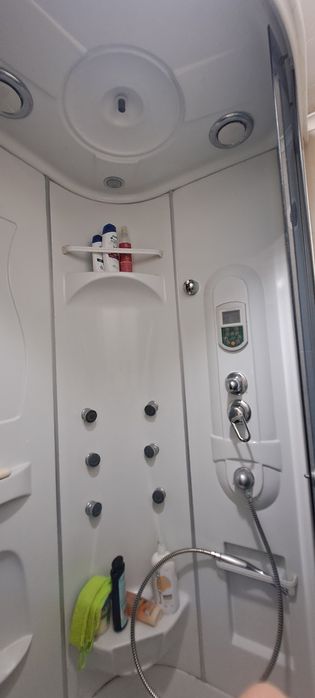 Продам душевую кабину