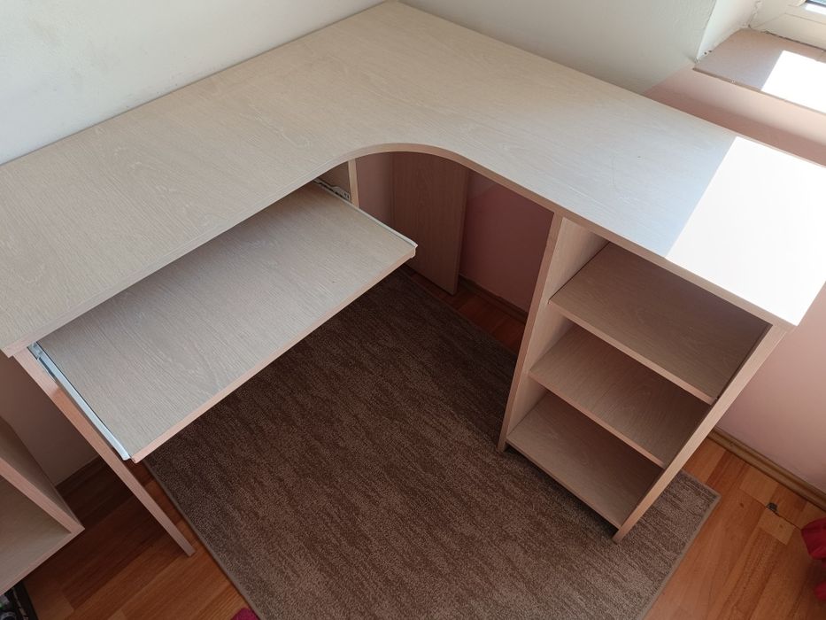 De vânzare birou în stare bună