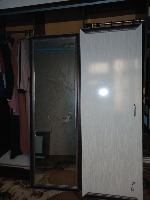 Диван,стенка,тримо,шфанер,детиски шкаф,тумба,гилам.