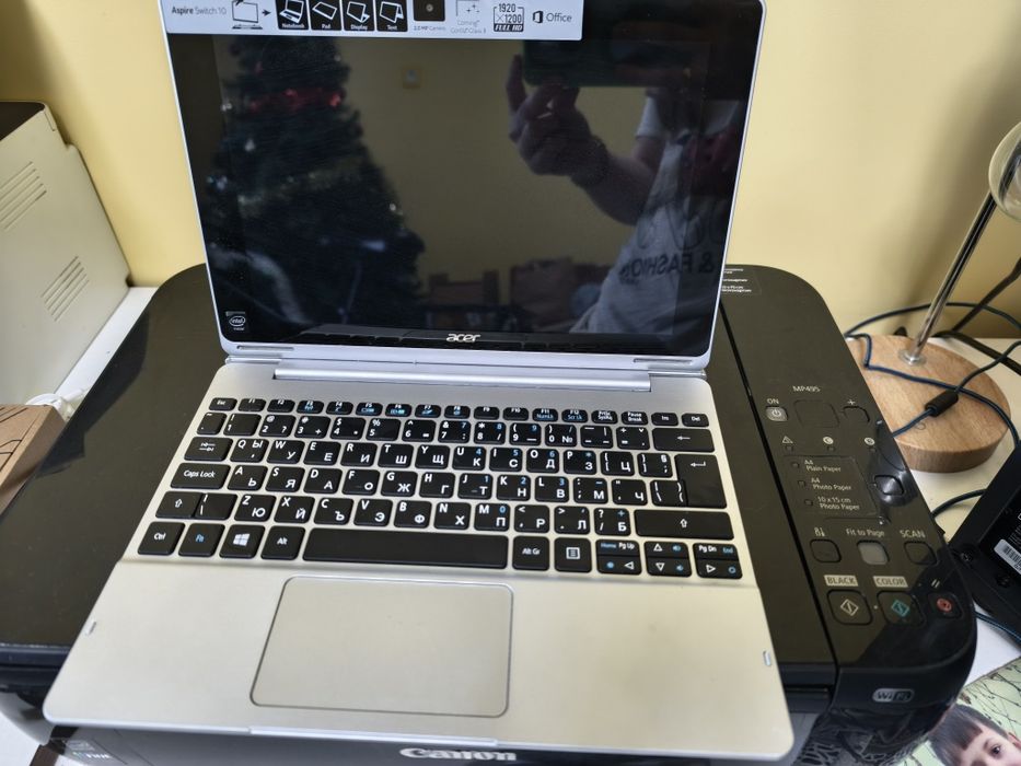 Компактен лаптоп Acer