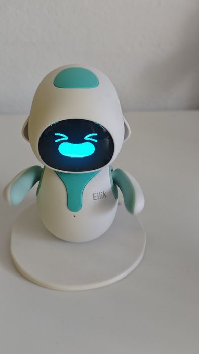 Robot Eilik interactiv URGENT!!!