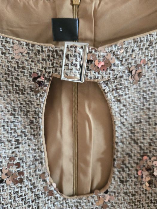 Елегнатна рокля с блясък