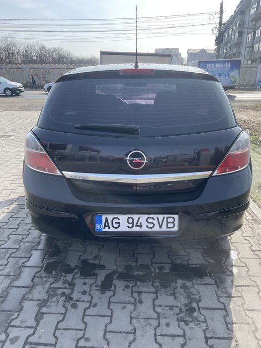 OPEL Astra 2011 — imagine 5