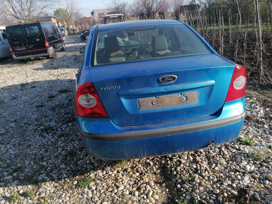 Bara spate portbagaj stop capota usa Ford Focus 2, berlina