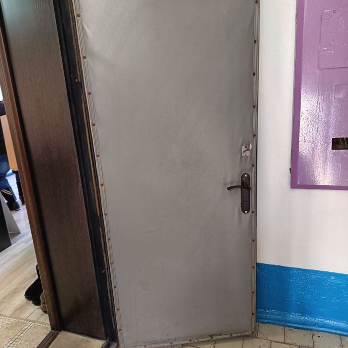 Железная дверь входная