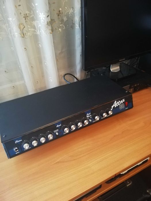 Германски  качествен усилвател /глава/ Hughes and Kettner за китара