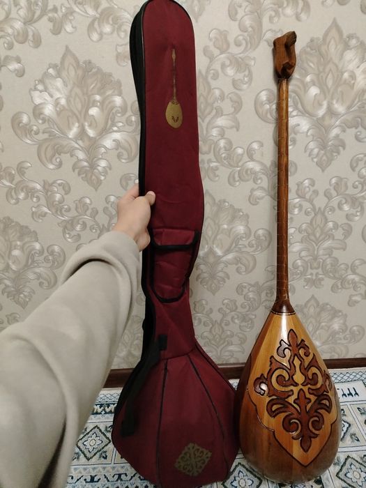 Үні таза домбыра сатылады