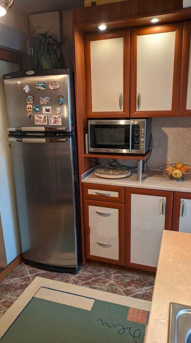 Дава се под наем Двустаен апартамент в Варна, Левски - 60 кв.м за 450 € - Снимка #2