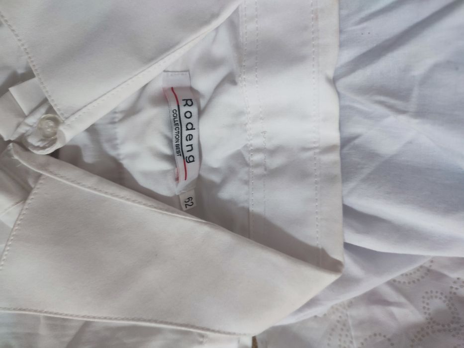 Продам белые рубашки на девочек