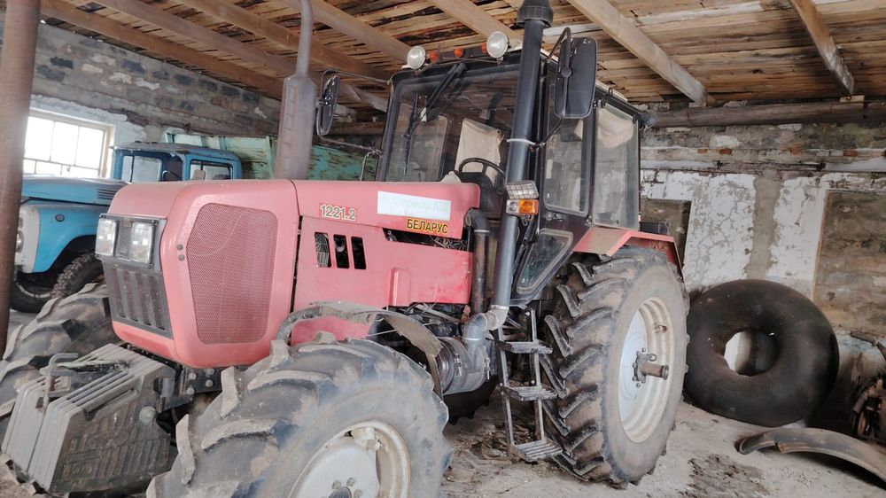 Продам трактор БЕЛАРУС 1221.2