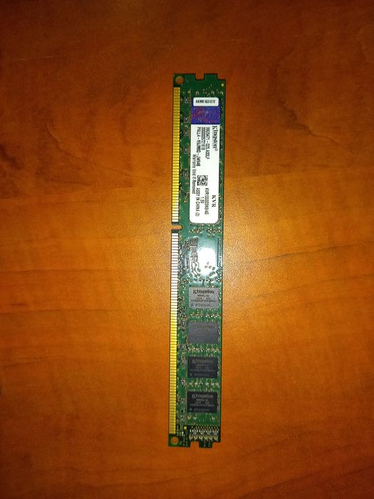 rami ddr3 4 gb 1600 sau 2 gb