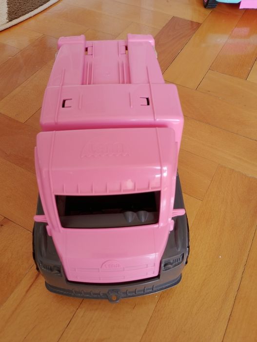 Mașinuță roz Lena