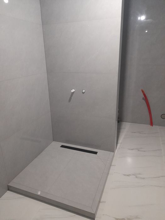 Кафель жабыстырамыз. Укладка кафеля