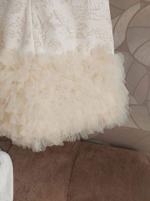 Продам нарядное платье