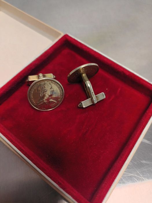 Сребърни ботонели