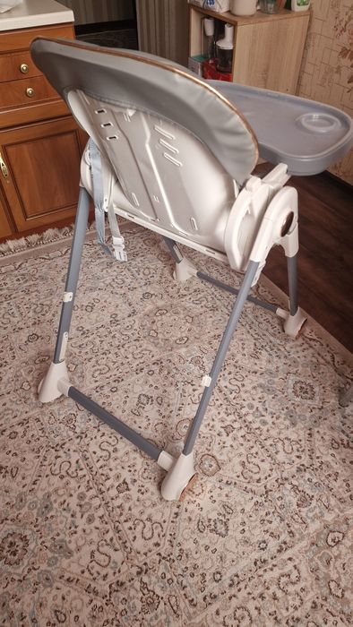 Детский стул для кормления