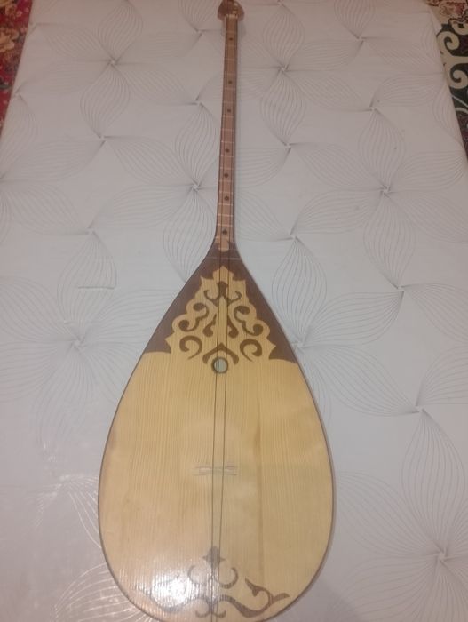 Домбра сатилады бу