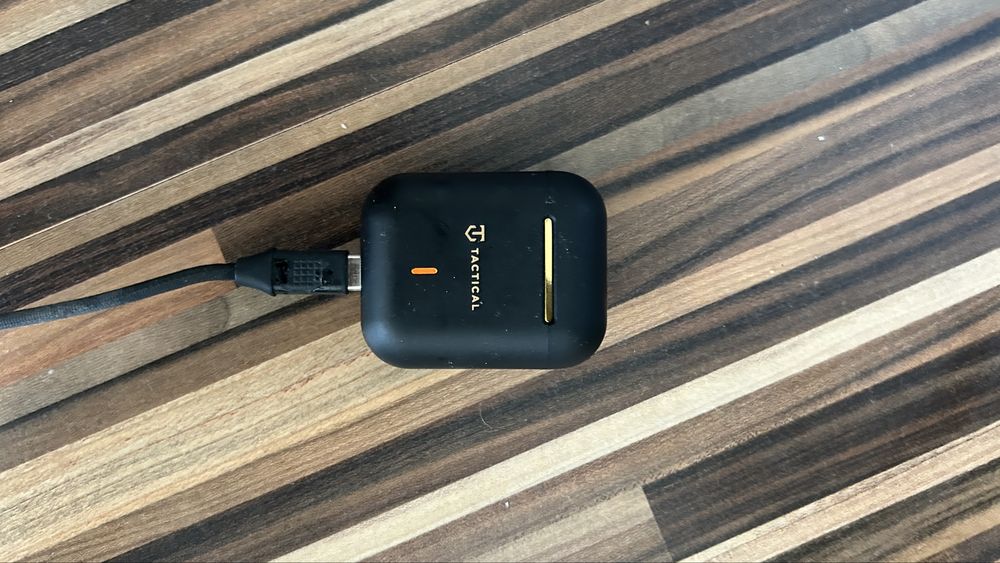 Air pods tactical j 18