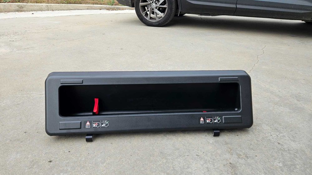 Кутия за багажник на Мерцедес W211 за багаж